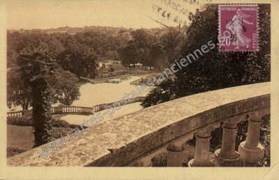 Carte postale ancienne Nimes — Nîmes (Gard)