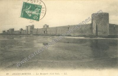 Carte postale ancienne Les Remparts (Coté Sud) — Aigues-Mortes (Gard)