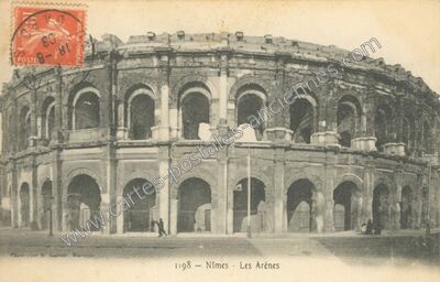 Carte postale ancienne Arenes de Nimes — Nîmes (Gard)