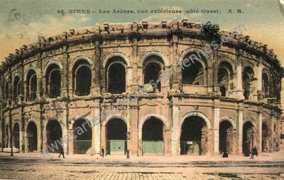 Carte postale ancienne Arenes de Nimes — Nîmes (Gard)