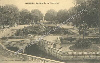 Carte postale ancienne Jardin de la Fontaine — Nîmes (Gard)