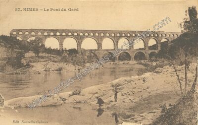 Carte postale ancienne Pont du Gard — Vers-Pont-du-Gard (Gard)