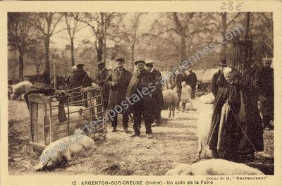 Carte postale ancienne Un coin de la Foire — Argenton-sur-Creuse (Indre)