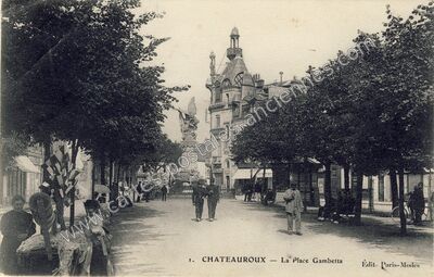 Carte postale ancienne La Place Gambetta — Châteauroux (Indre)