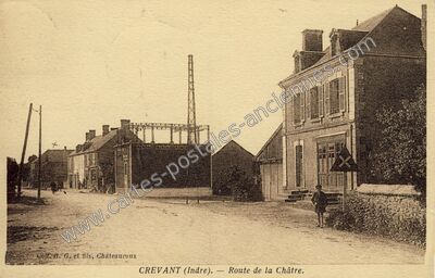 Carte postale ancienne Route de la Châtre — Crevant (Indre)