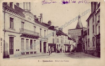 Carte postale ancienne Hôtel des Postes — Issoudun (Indre)