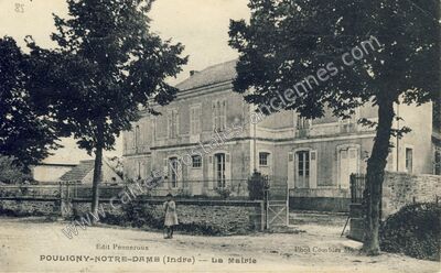 Carte postale ancienne La Mairie — Pouligny-Notre-Dame (Indre)