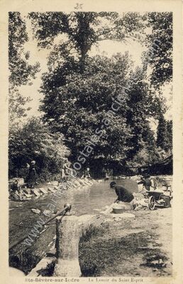 Carte postale ancienne Le Lavoir du Saint Esprit — Sainte-Sévère-sur-Indre (Indre)