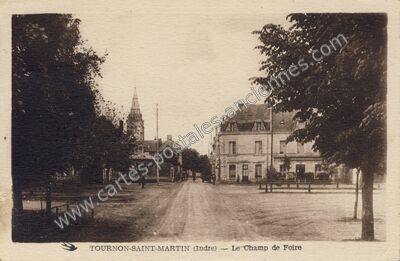 Carte postale ancienne Le Champ de Foire — Tournon-Saint-Martin (Indre)