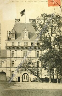 Carte postale ancienne Le Donjon (Cour Intérieure) — Valençay (Indre)