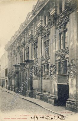 Carte postale ancienne Façade de l'Hôtel de Police — Toulouse (Haute-Garonne)