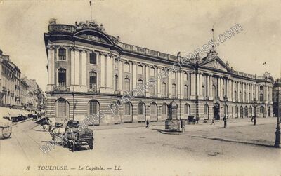 Carte postale ancienne Le Capitole — Toulouse (Haute-Garonne)