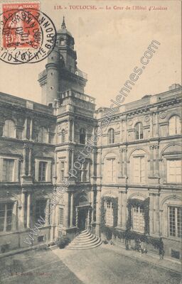 Carte postale ancienne La Cour de l'Hôtel d'Assézat — Toulouse (Haute-Garonne)