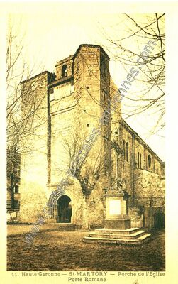 Carte postale ancienne Porche de l'Eglise Porte Romane — Saint-Martory (Haute-Garonne)