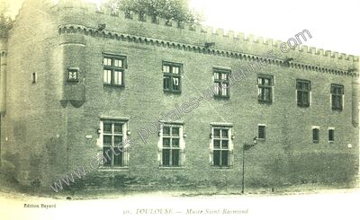 Carte postale ancienne Musée Saint-Raymond — Toulouse (Haute-Garonne)