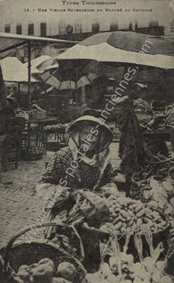 Carte postale ancienne Une Vieille Revendeuse du Marché du Capitole — Toulouse (Haute-Garonne)