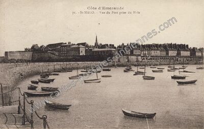 Carte postale ancienne Vue du Port prise du Mole — Saint-Malo (Ille-et-Vilaine)