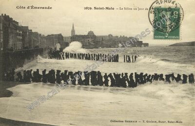 Carte postale ancienne Le Sillon un jour de — Saint-Malo (Ille-et-Vilaine)