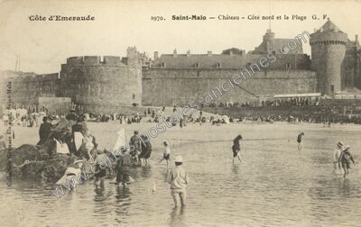 Carte postale ancienne Château — Côté nord et la Plage — Saint-Malo (Ille-et-Vilaine)