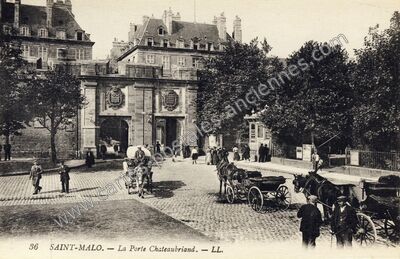 Carte postale ancienne La Porte Chateaubriand — Saint-Malo (Ille-et-Vilaine)