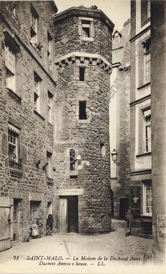 Carte postale ancienne La Maison de la Duchesse Anne. Duchess Annne s house — Saint-Malo (Ille-et-Vilaine)