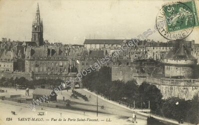 Carte postale ancienne Vue de la Porte Saint-Vincent — Saint-Malo (Ille-et-Vilaine)
