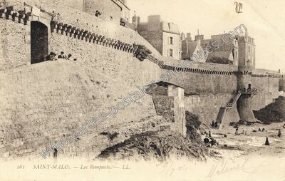 Carte postale ancienne Les Remparts — Saint-Malo (Ille-et-Vilaine)
