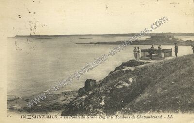 Carte postale ancienne La Pointe du Grand Bey et le Tombeau de Chateaubriand — Saint-Malo (Ille-et-Vilaine)