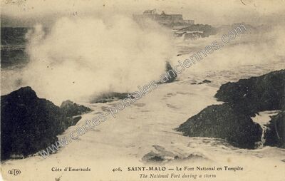 Carte postale ancienne Le Fort National en Tempête — Saint-Malo (Ille-et-Vilaine)