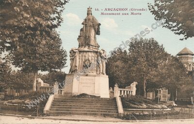 Carte postale ancienne Monument aux Morts — Arcachon (Gironde)