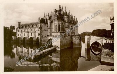 Carte postale ancienne Le Château _ La Façade Orientale — Chenonceaux (Indre-et-Loire)