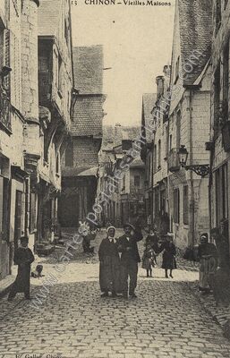 Carte postale ancienne Vieilles Maisons — Chinon (Indre-et-Loire)