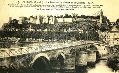 Carte postale ancienne Le Pont sur la Vienne et le Château — Chinon (Indre-et-Loire)