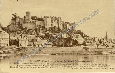 Carte postale ancienne Ruines du Château (Monument historique) — Chinon (Indre-et-Loire)