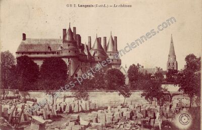 Carte postale ancienne Le château — Langeais (Indre-et-Loire)