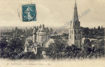 Carte postale ancienne Le Château et l'Église — Langeais (Indre-et-Loire)