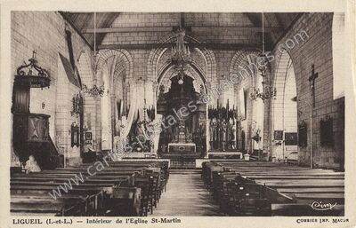 Carte postale ancienne Intérieur de l'Eglise St-Martin — Ligueil (Indre-et-Loire)