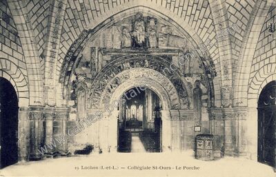 Carte postale ancienne Collégiale St-Ours - Le Porche — Loches (Indre-et-Loire)