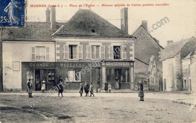 Carte postale ancienne Place de l'Eglise — Maison spéciale de Cartes postales nouvelles — Mosnes (Indre-et-Loire)