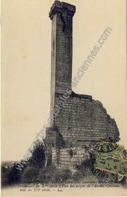 Carte postale ancienne Lanterne construite au XVe siècle à l'un des angles de l'Ancien Château bâti au XIIe… — Rochecorbon (Indre-et-Loire)
