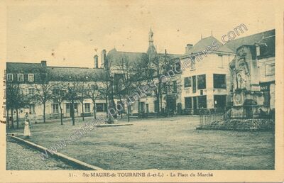 Carte postale ancienne La Place du Marché — Sainte-Maure-de-Touraine (Indre-et-Loire)