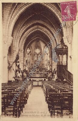 Carte postale ancienne Intérieur de l'Église — Vouvray (Indre-et-Loire)