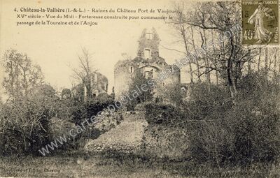Carte postale ancienne Ruines du Château Fort de Vaujours — Château-la-Vallière (Indre-et-Loire)