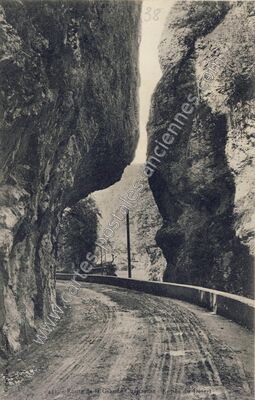 Carte postale ancienne Entree du Desert — Saint-Laurent-du-Pont (Isère)