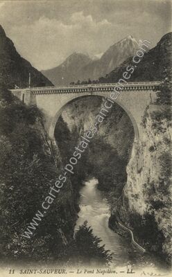 Carte postale ancienne Le Pont Napoléon — Saint-Sauveur (Isère)