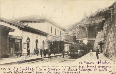 Carte postale ancienne La Gare - Le départ d'un train — Vienne (Isère)