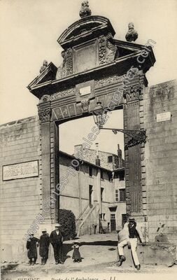 Carte postale ancienne Chocolat Guerin-Boutron — Vienne (Isère)