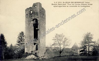 Carte postale ancienne Donjon Saint-Jean. Tour de l'ancien Château féodal ayant appartenu au connétable de… — Saint-Jean-de-Bournay (Isère)