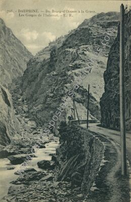 Carte postale ancienne Gorges de l'Infernet — Auris (Isère)
