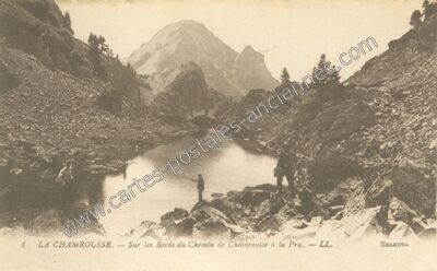 Carte postale ancienne Sur les Bords du Chemin de Chamrousse à la Pra — Chamrousse (Isère)